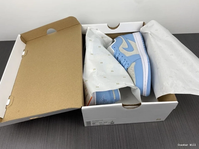 1155 695 Football DC0774- Jordan1 WellDesigned Aluminum Grey 0530